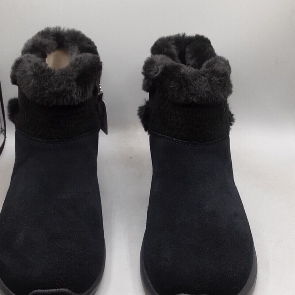New Skechers On The Go City 2 Cozy Vibe Boots Booties Women's Black Faux Fur - Picture 6 of 8